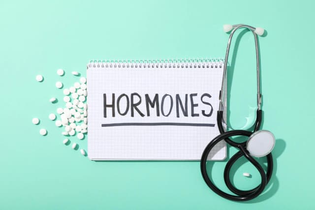 Jak alkohol wpływa na układ hormonalny?