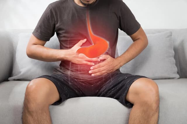 Alcohol and reflux - how drinking affects heartburn and the esophagus?