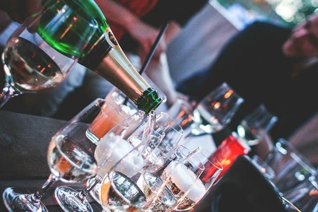 Symptome vor dem Tod eines Alkoholikers - Endstadium (Phase) des Alkoholismus