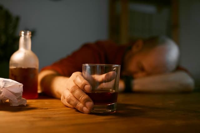 Ways to Combat Insomnia After Quitting Alcohol - How to Fall Asleep After Drinking?