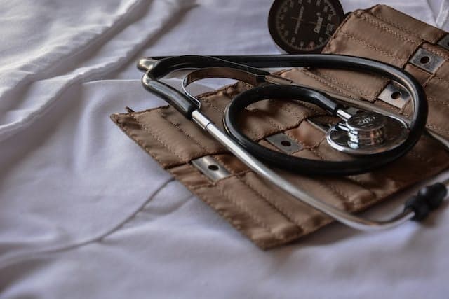 Detoks alkoholowy czy wszywka alkoholowa?