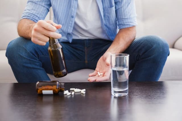 Neoparin and Alcohol - Is This Combination Safe?