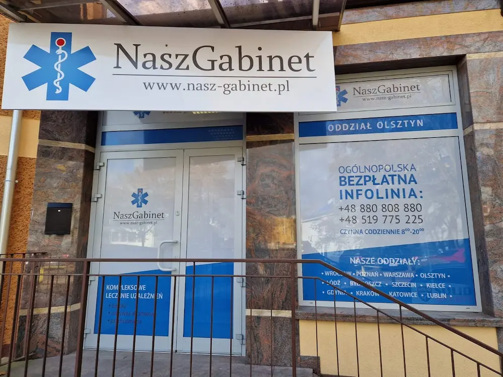 Wejście do placówki Nasz Gabinet w Olsztynie